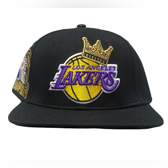 NEW LOS ANGELES LAKERS FINAL CHAMPIONSHIP SNAPBACK HAT Pro Standard Crown - Picture 5 of 10